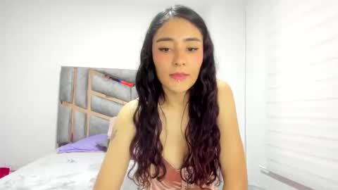 yenselonix online show from 11/19/25, 07:47