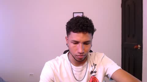 Yeff ind. model  online show from 12/17/24, 05:26