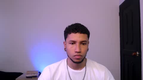 Yeff ind. model  online show from 01/27/25, 05:04