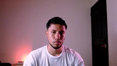 Yeff ind. model  online show from 02/22/25, 12:38