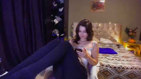 Sofie online show from 11/05/25, 02:28