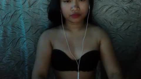 Snapshot of yhang_19 chatting on 10/02/25, 05:20 yhang_19 online show from 10/02/25, 05:20