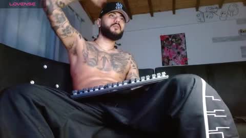 Snapshot of yio__cohen chatting on 09/10/25, 10:04 yio cohen online show from 09/10/25, 10:04