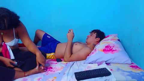 yisela_scott online show from 11/28/25, 06:21