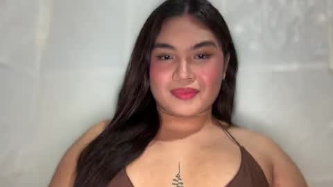 yllana love online show from 12/31/24, 10:37