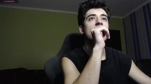 Snapshot of yofukashi chatting on 10/13/25, 09:04 yofukashi online show from 10/13/25, 09:04