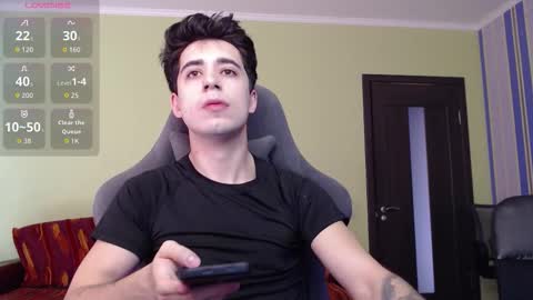 Snapshot of yofukashi chatting on 10/17/25, 08:39 yofukashi online show from 10/17/25, 08:39