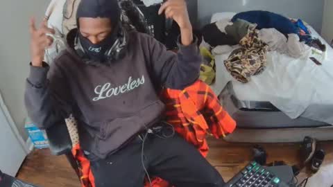 yokai_dreamz online show from 11/29/25, 03:37