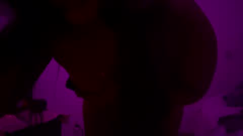 yorlenig692 online show from 10/03/25, 06:54