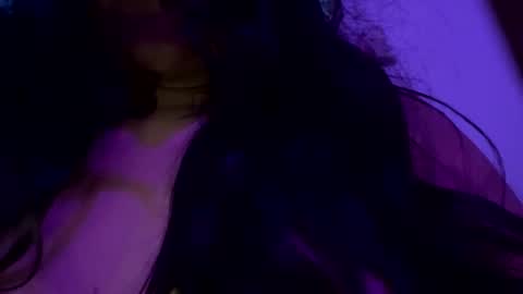 yorlenig692 online show from 11/14/25, 11:02