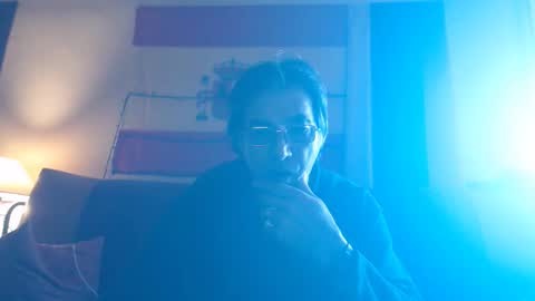 yosep online show from 11/22/25, 11:31