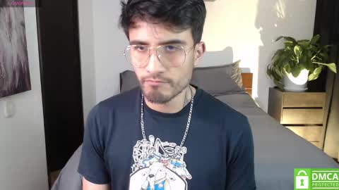 yoshy_man online show from 10/10/25, 03:49