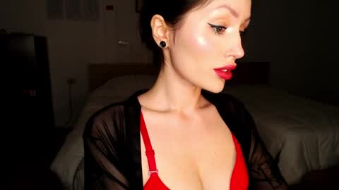 Snapshot of you_deserve chatting on 01/26/25, 04:20 Sophie online show from 01/26/25, 04:20