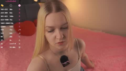 Elizabeth brunette -- Darline blonde  online show from 10/26/25, 07:31