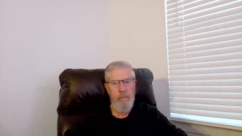 Colorado Guy Straight online show from 10/21/25, 01:12