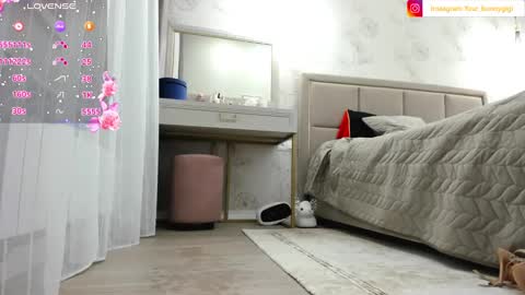 Gigi online show from 02/22/25, 07:36