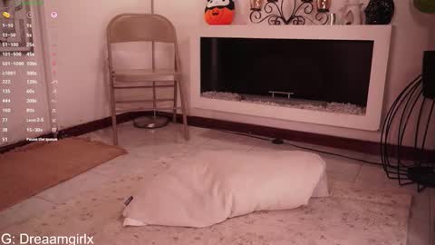 Isabella online show from 11/01/25, 03:19