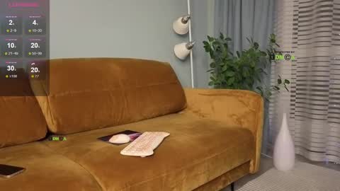 Snapshot of your_dream_alice chatting on 03/07/25, 07:05 Alice online show from 03/07/25, 07:05