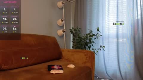 Snapshot of your_dream_alice chatting on 03/10/25, 06:16 Alice online show from 03/10/25, 06:16