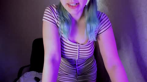 Cora online show from 12/03/24, 04:17