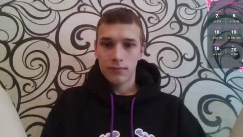 Snapshot of your_honeyy chatting on 10/01/25, 09:37 Mark online show from 10/01/25, 09:37