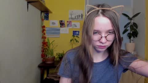 Leslie online show from 12/28/24, 07:11