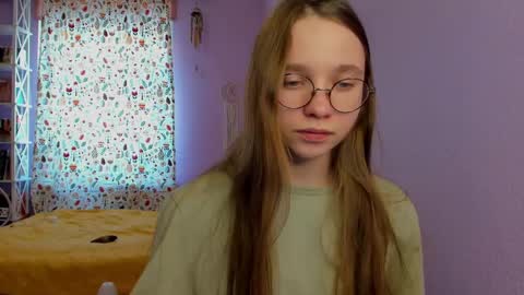 Leslie online show from 02/19/25, 11:06