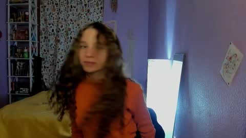 Leslie online show from 09/16/25, 09:49