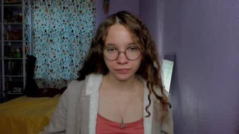 Leslie online show from 10/03/25, 04:31