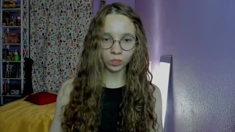 Leslie online show from 10/18/25, 10:21