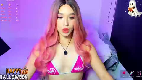 your_little_ online show from 10/21/25, 10:27