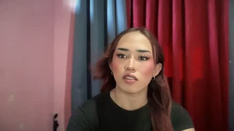 Snapshot of your_seductive_kimnon chatting on 11/22/25, 01:26 your_seductive_kimnon online show from 11/22/25, 01:26