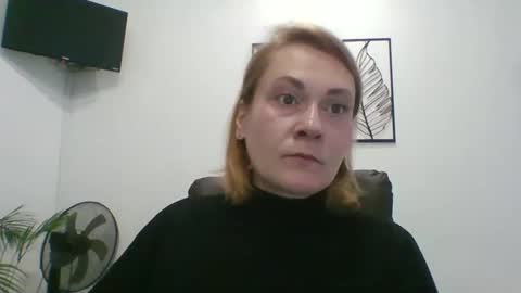 Snapshot of your_ulyana chatting on 10/28/25, 01:25 your_ulyana online show from 10/28/25, 01:25