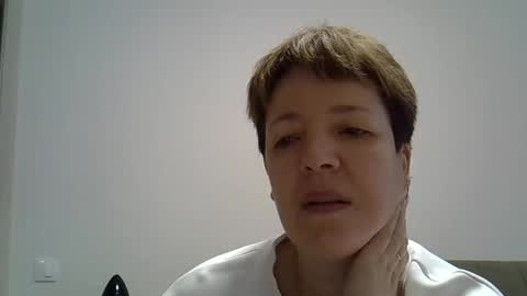 Snapshot of yourangelina12 chatting on 11/24/25, 08:47 yourangelina12 online show from 11/24/25, 08:47