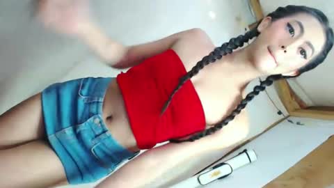 Snapshot of yourbabyriana chatting on 10/24/25, 02:41 Angel online show from 10/24/25, 02:41