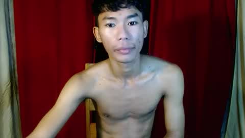 Snapshot of yourdreamboyx chatting on 12/03/24, 02:05 Rence online show from 12/03/24, 02:05