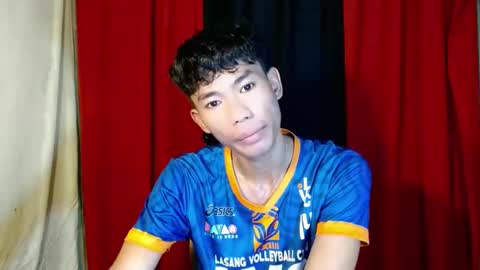Snapshot of yourdreamboyx chatting on 12/26/24, 08:07 Rence online show from 12/26/24, 08:07