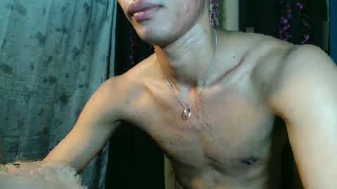Snapshot of yourdreamboyx chatting on 01/20/25, 01:32 Rence online show from 01/20/25, 01:32