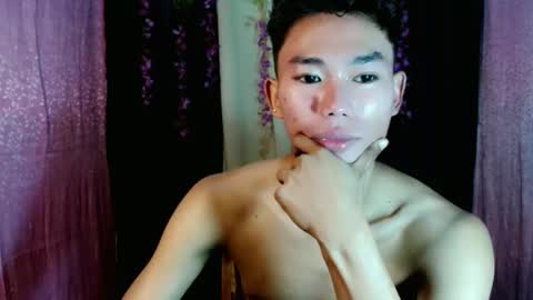 Snapshot of yourdreamboyx chatting on 02/12/25, 11:09 Rence online show from 02/12/25, 11:09