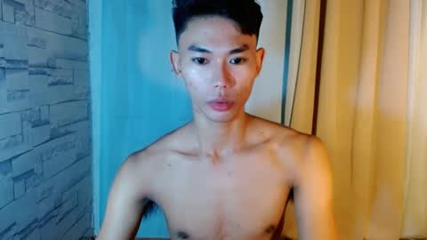 Snapshot of yourdreamboyx chatting on 03/01/25, 09:18 Rence online show from 03/01/25, 09:18