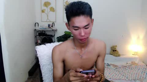Snapshot of yourdreamboyx chatting on 09/22/25, 10:12 Rence online show from 09/22/25, 10:12