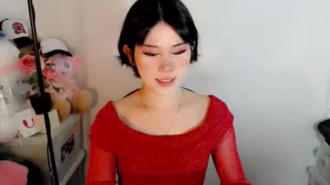 PrettyElla online show from 10/10/25, 04:11