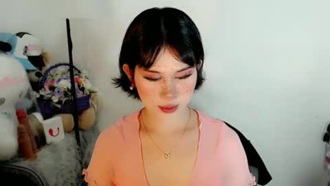 PrettyElla online show from 11/06/25, 05:08