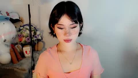 PrettyElla online show from 11/13/25, 02:43