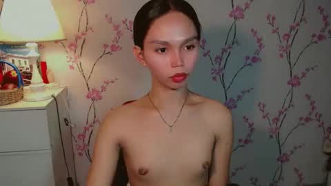 Snapshot of yourfavoratericcie chatting on 09/27/25, 04:06 RICCIE MAE online show from 09/27/25, 04:06