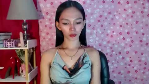 Snapshot of yourfavoratericcie chatting on 10/12/25, 01:59 RICCIE MAE online show from 10/12/25, 01:59