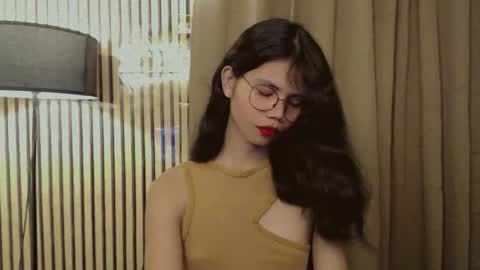 Snapshot of yourfavoratevivian chatting on 10/27/25, 11:36 Vivian online show from 10/27/25, 11:36