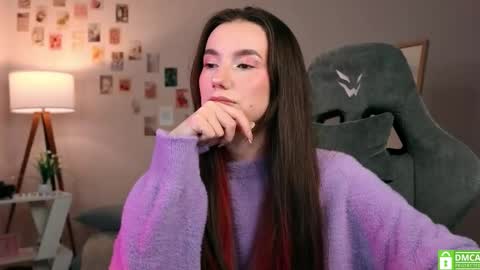 Snapshot of yourfrenchteacher chatting on 11/06/25, 04:46 Chloe online show from 11/06/25, 04:46