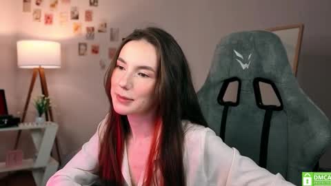 Snapshot of yourfrenchteacher chatting on 11/11/25, 04:45 Chloe online show from 11/11/25, 04:45