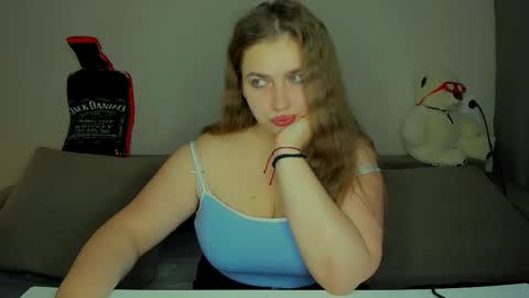 yourgem__ online show from 11/28/25, 04:15